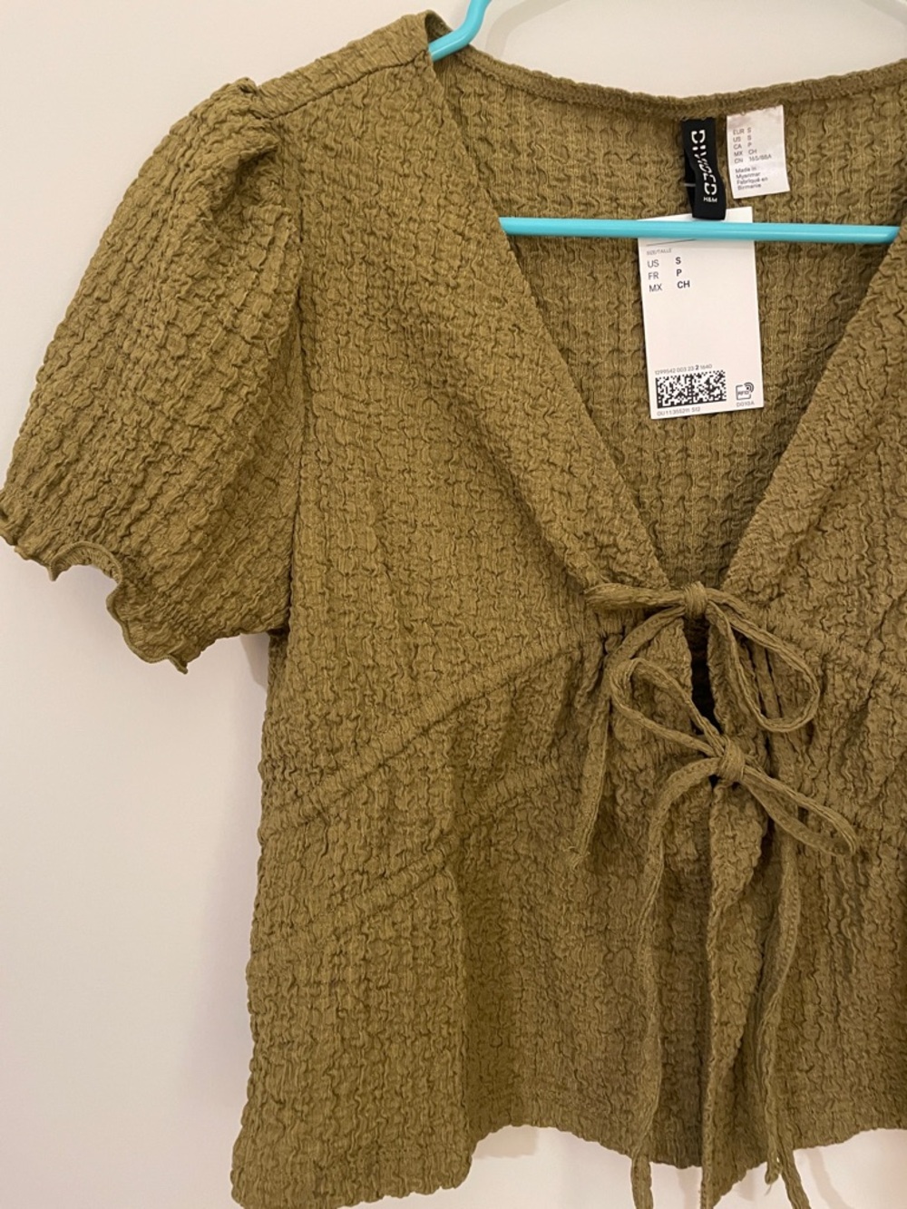 H&M Dark Olive Tie-Front Textured Top NWT - Picture 3 of 4